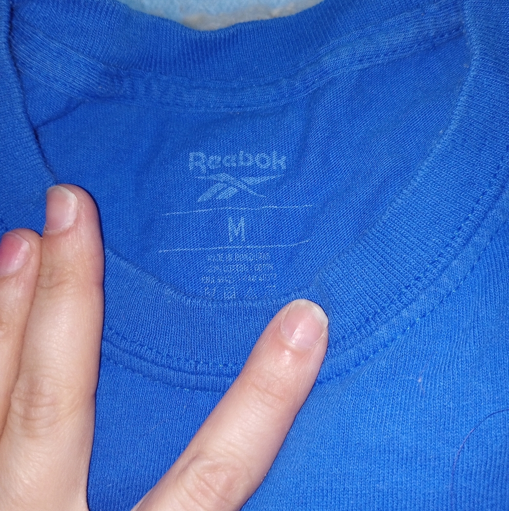 Men's Reebok T-Shirt - Picture 2 of 2